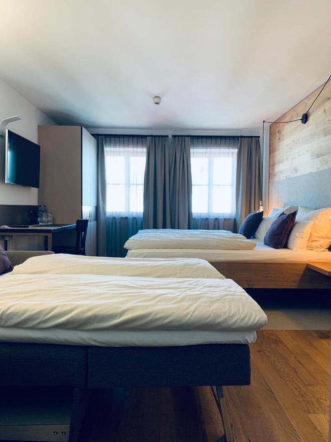 Stadthotel Kachelofen Krumbach Bagian luar foto