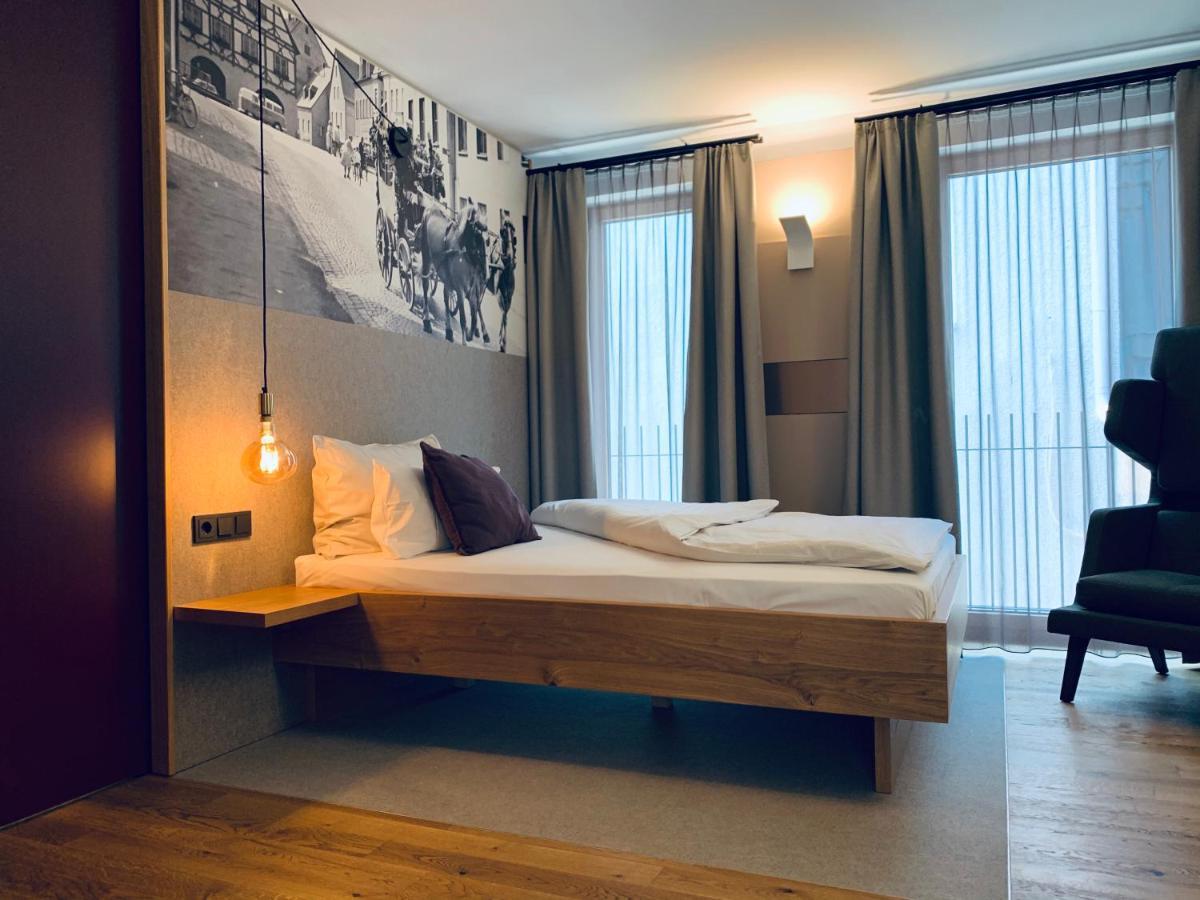 Stadthotel Kachelofen Krumbach Bagian luar foto