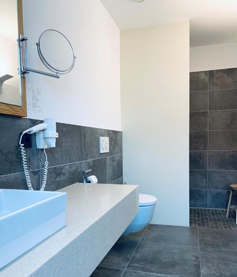 Stadthotel Kachelofen Krumbach Bagian luar foto