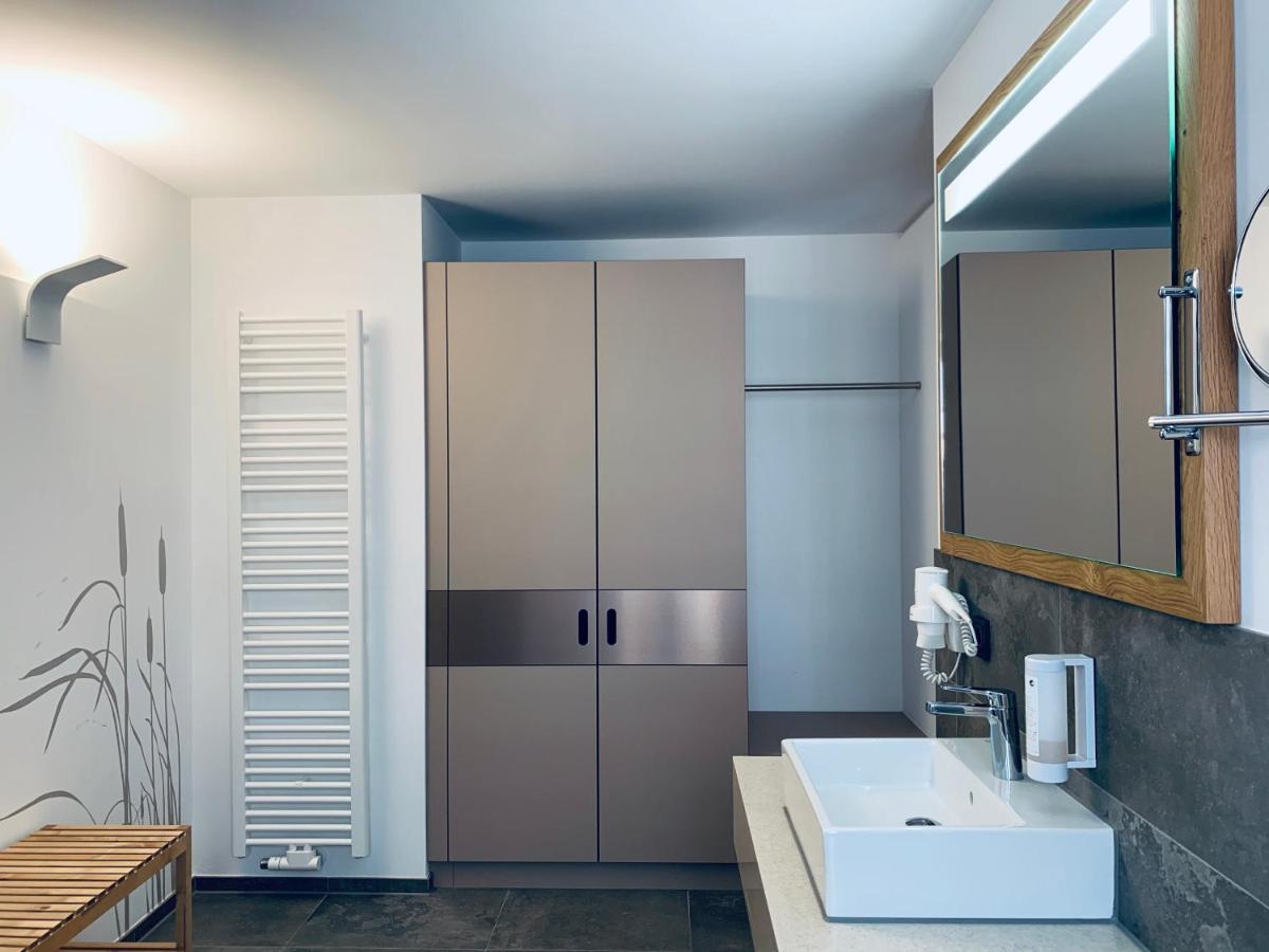 Stadthotel Kachelofen Krumbach Bagian luar foto