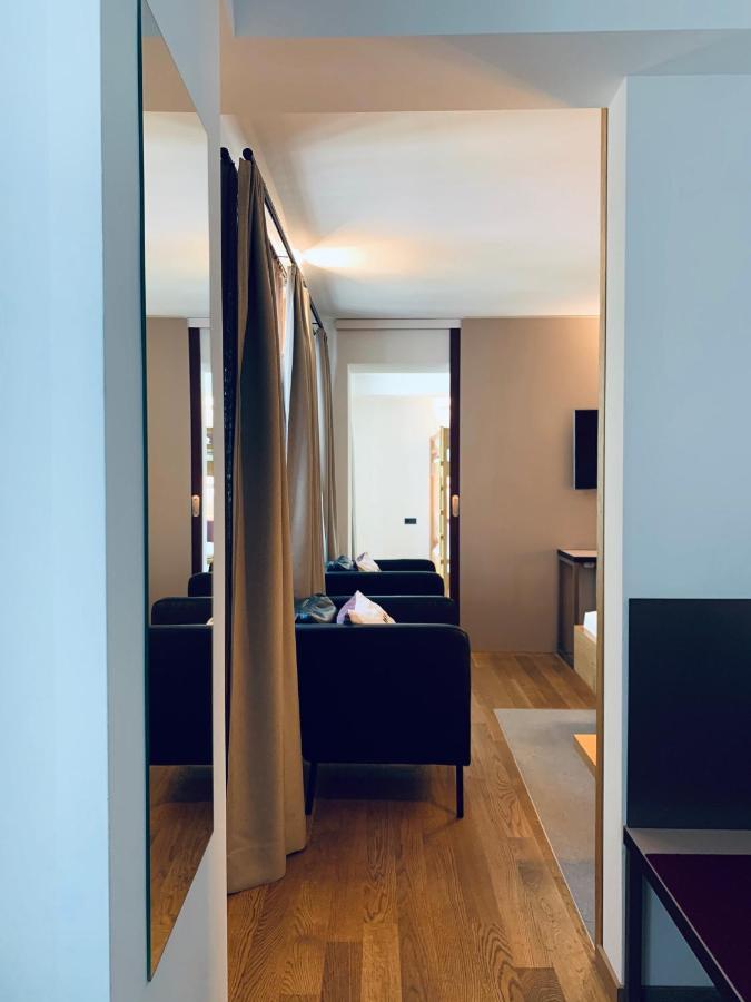 Stadthotel Kachelofen Krumbach Bagian luar foto