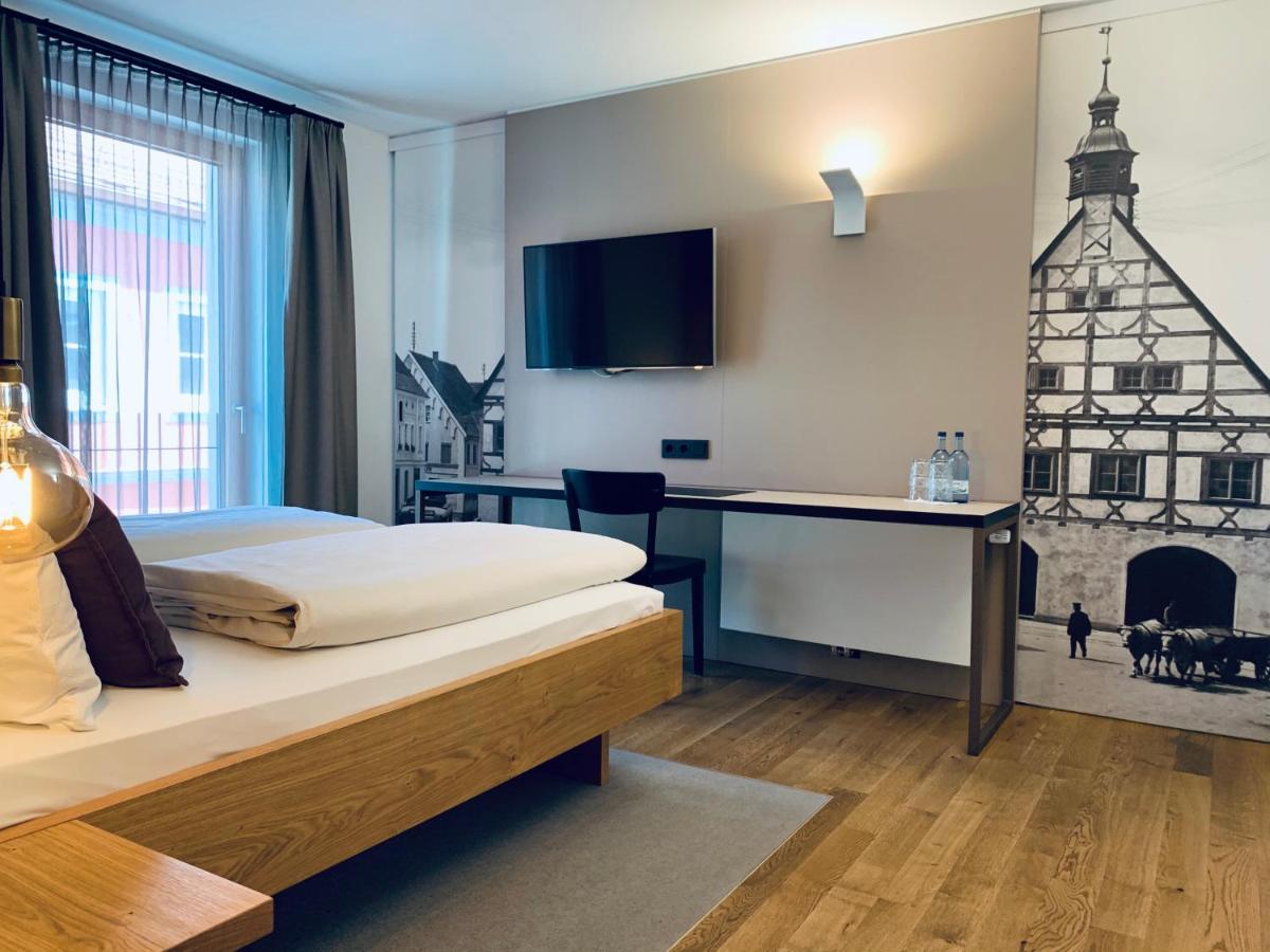 Stadthotel Kachelofen Krumbach Bagian luar foto